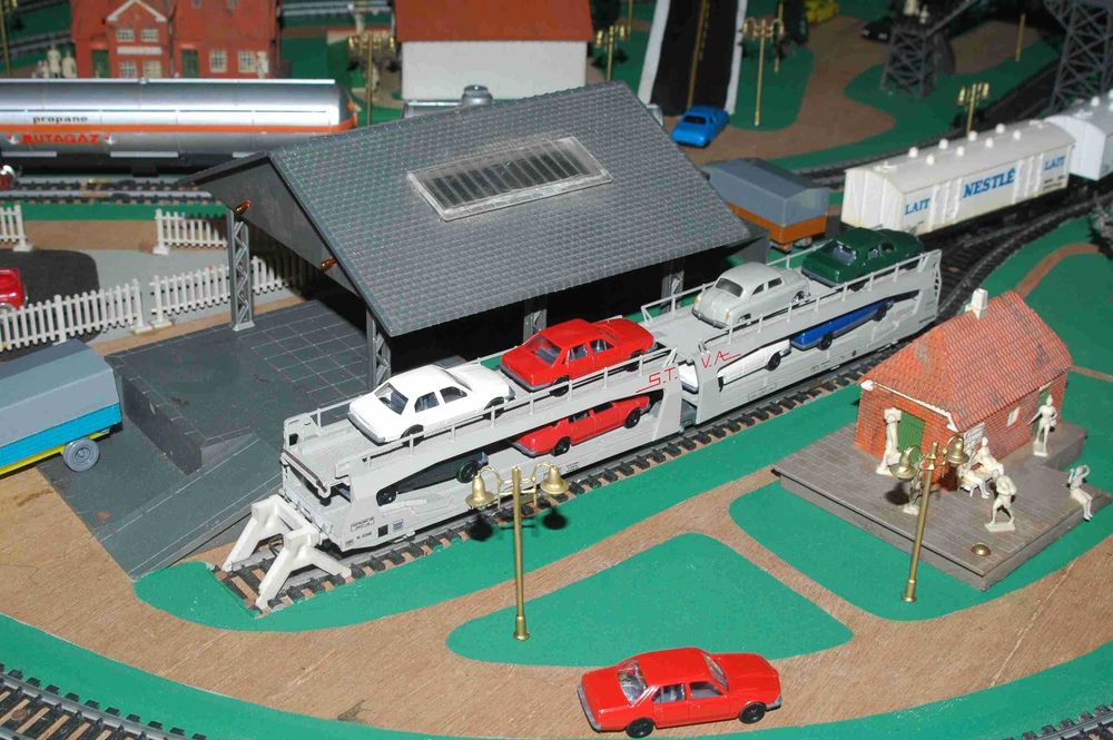 Pista de combóios H0 - Layout 245cm x 123cm NOVO PREÇO para desocupar