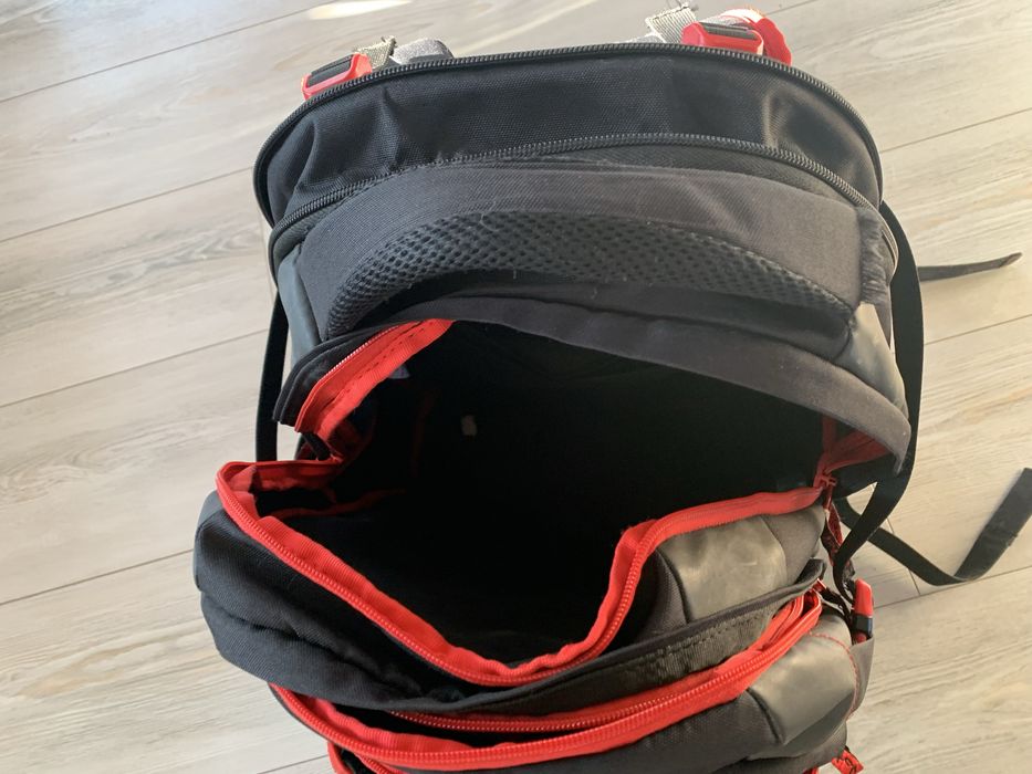 Plecak Satch w gory i do szkoly