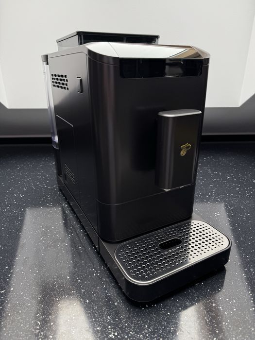 Ekspres Tchibo Esperto 2 Caffe - GWARANCJA, stan idealny