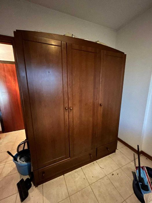 Recheio de Apartamento - Madeiras de qualidade