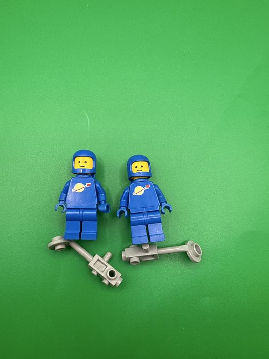 Dwie figurki lego sp004