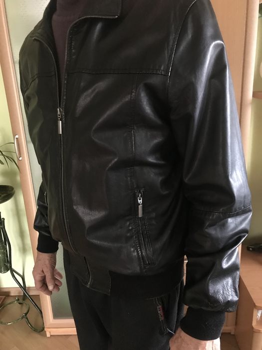 Шкіряна куртка 50 розмір