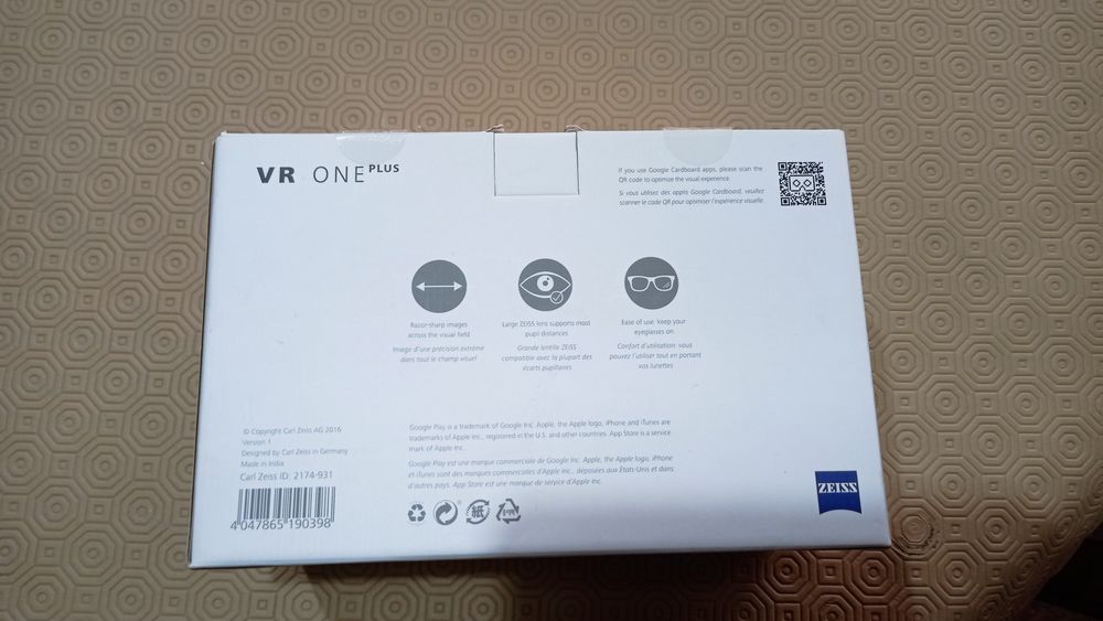 Zeiss Virtual Reality Glasses64286238763906122