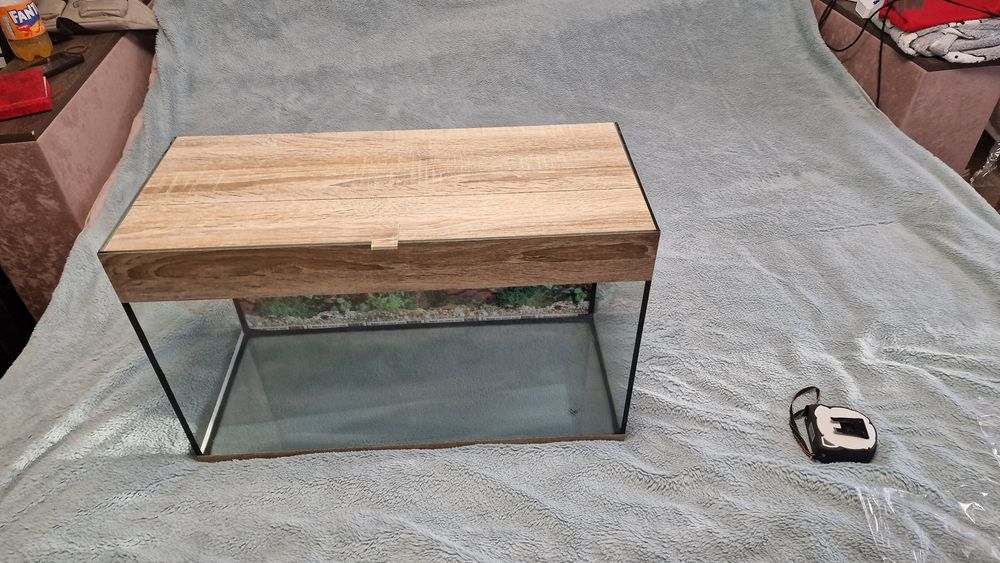 Новий акваріум на 60 літрів