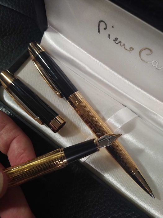 Conjunto caneta e esferografica Pierre Cardin. Novo em caixa.