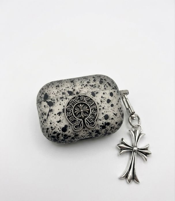 Чехол на airpods pro/pro2 chrome hearts с фирменным брелком