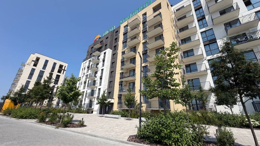 Продається простора 1-кім кв у м. Пустомити