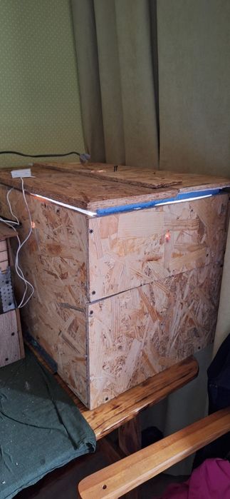 Продам инкубаток для яиц.бу