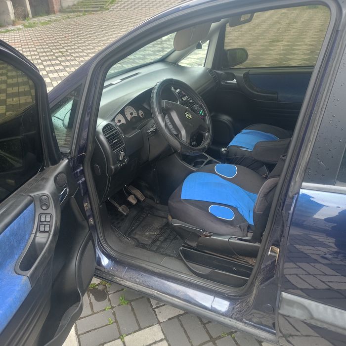 Продам авто Opel Zafira a