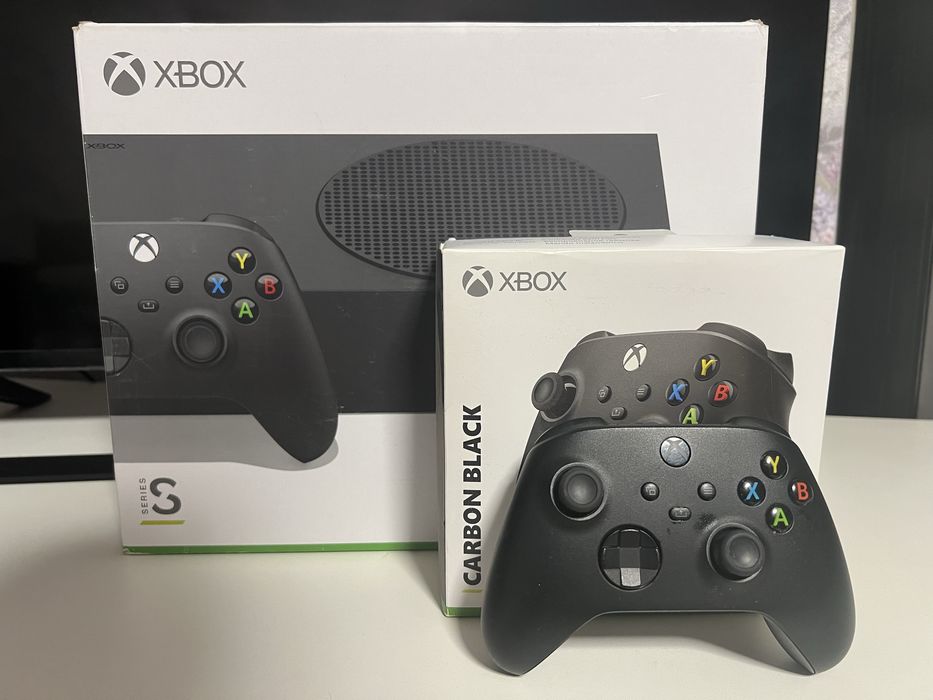 XBOX series S джостики в комплекте