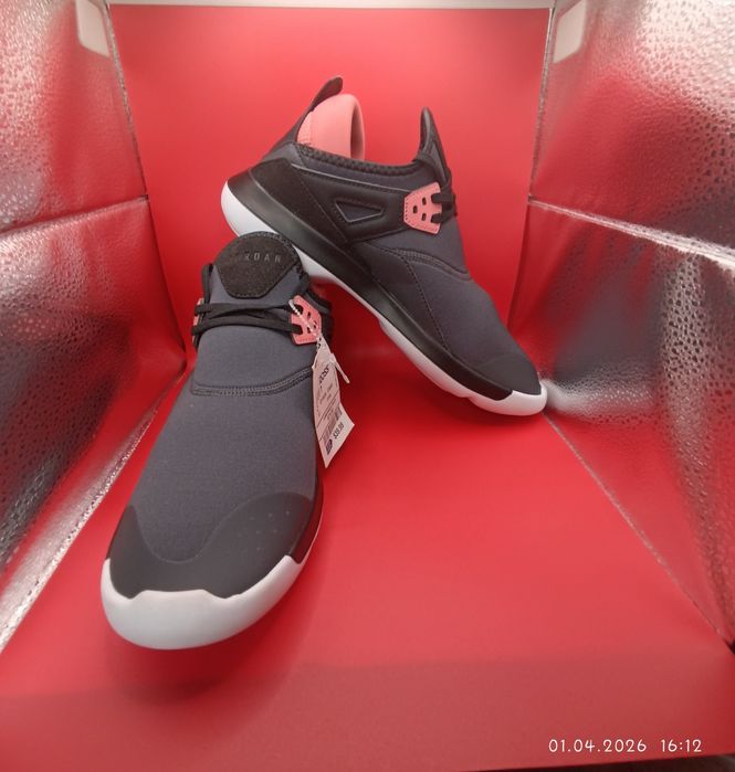 Жіночі кросівки Jordan Fly '89 з Англії