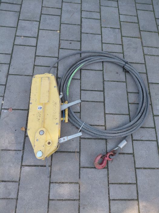 Linociąg  wciągarka linowa  3200 kg