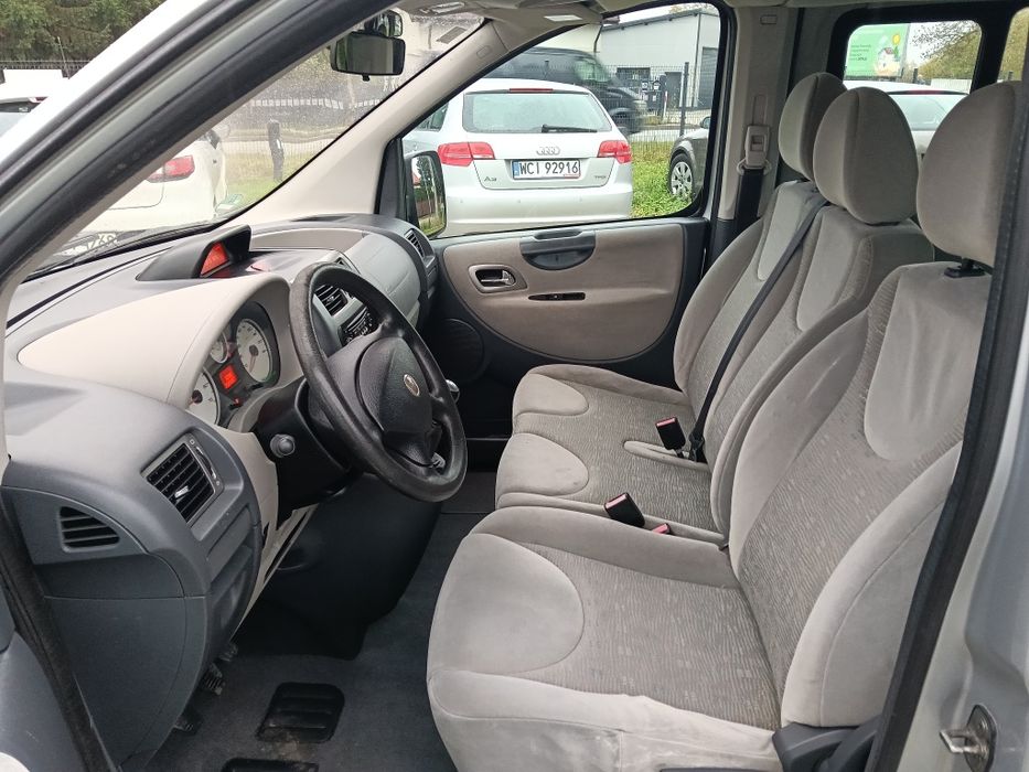FIAT SCUDO 2011 rok 9 osobowe