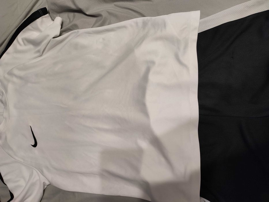 Komplet sportowy chłopięcy Nike rozmiar L