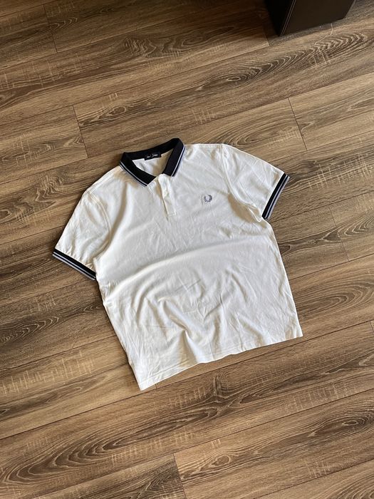 Кежуальне Біле Поло від Fred Perry Сток