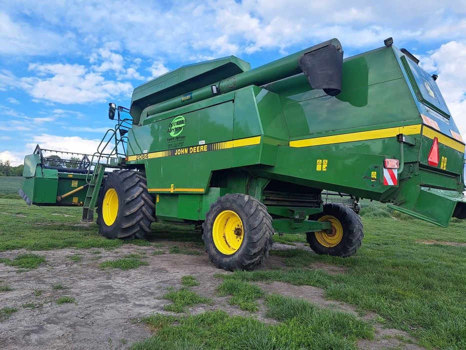 John Deere 2064 kombajn zbożowy 2066