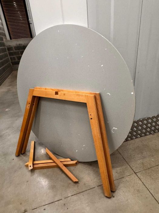 Mesa de Jantar Redonda 120 cm – Estrutura em Madeira