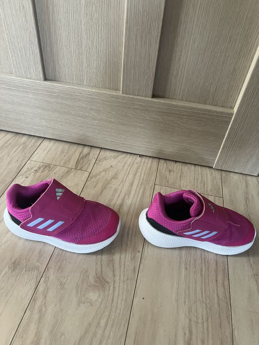 Кросівки RUNFALCON 3.0 розмір 26