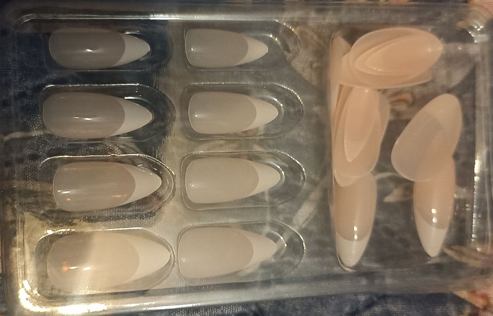 Paznokcie press on french