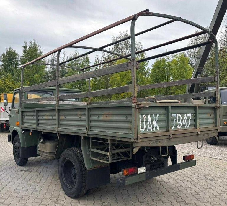 Samochód ciężarowy Star 200 skrzyniowy