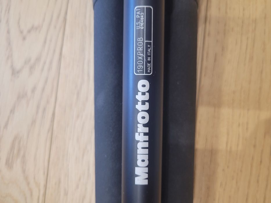 Штатив Manfrotto 190XPROB + голова manfrotto 460MG