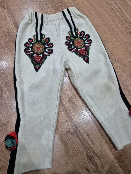 Portki goralskie dzieciece
