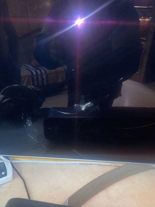 Продам телевизор на запчасти QLED 55 диагональ