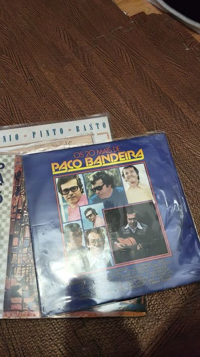Paco Band
Consequências 
Paco Bandeira
Com os olhos de ver
Paco Bandeira
Vidas
António Pinto Basto 
Rosa Branca oferta 
Capas e discos como novos
25€