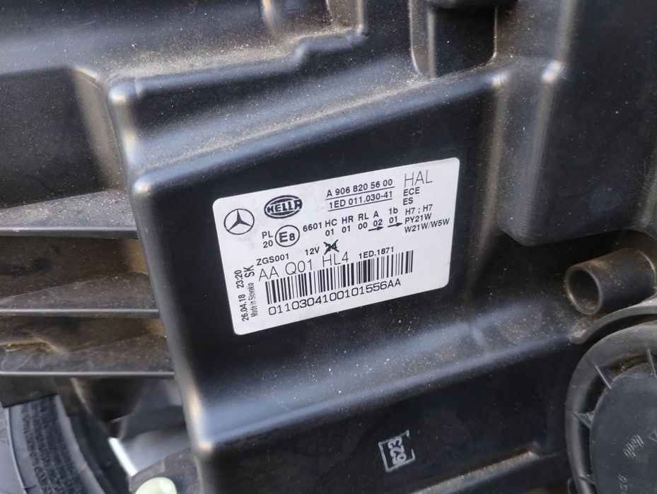 Mercedes sprinter 906 lift lampa przód lewa  Europa