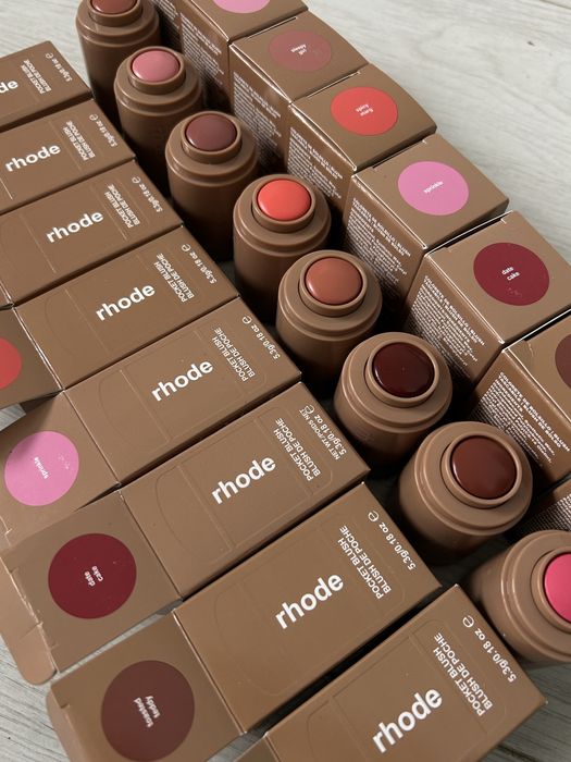 Кремові румʼяна род rhode | В ассортименті