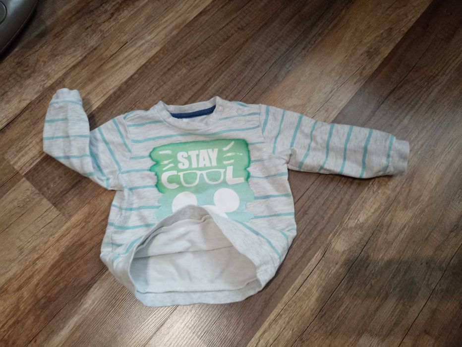 Bluza C&A rozmiar 68  dla chłopca stan bardzo dobry