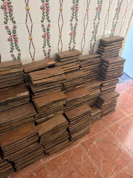 Parquet usado 200€ 54m2