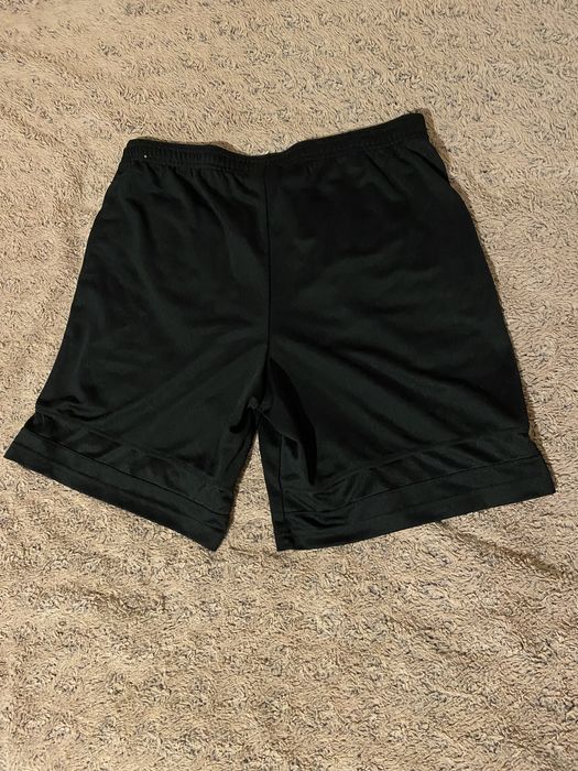 Шорти спортивні Nike