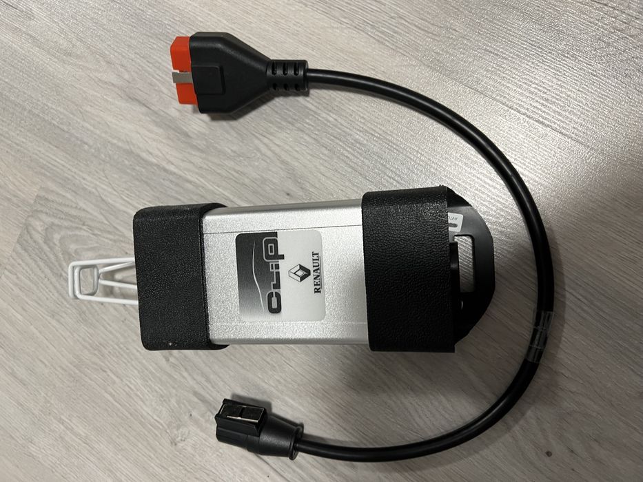 Can clip RENAULT