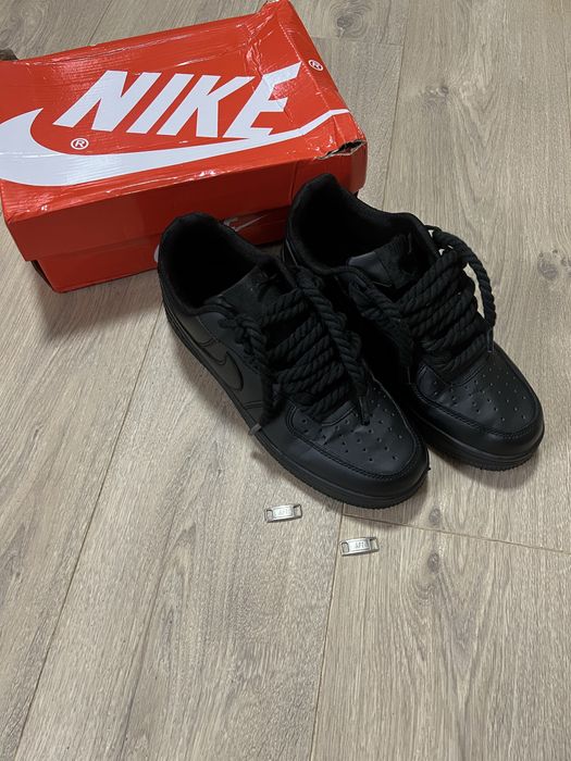 Продам Nike force 1 чорні 42-43 розмір нові на канатах