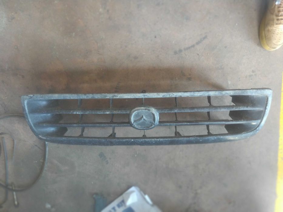Grelhas variadas , Mitsubishi , Ford , Mazda , Isuzu