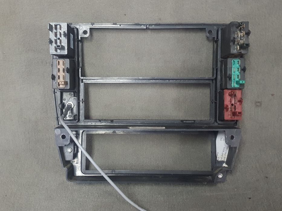 VW Passat B5 FL Ramka deski pod TAXI lub CB. Rarytas. 1DIN