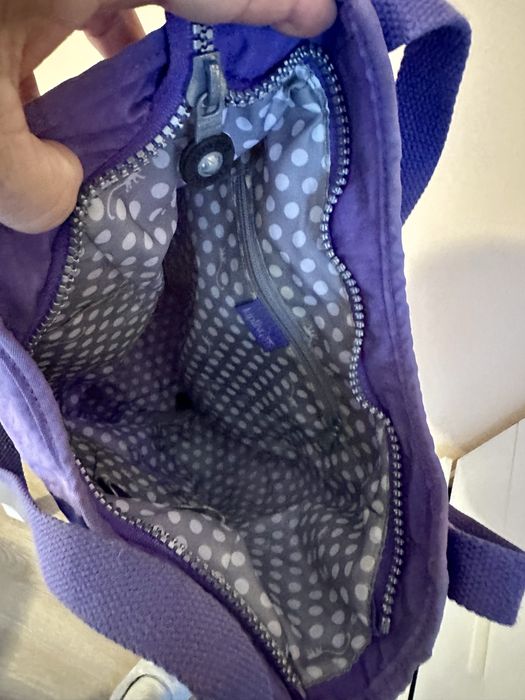 Bolsa kipling em otimo estado