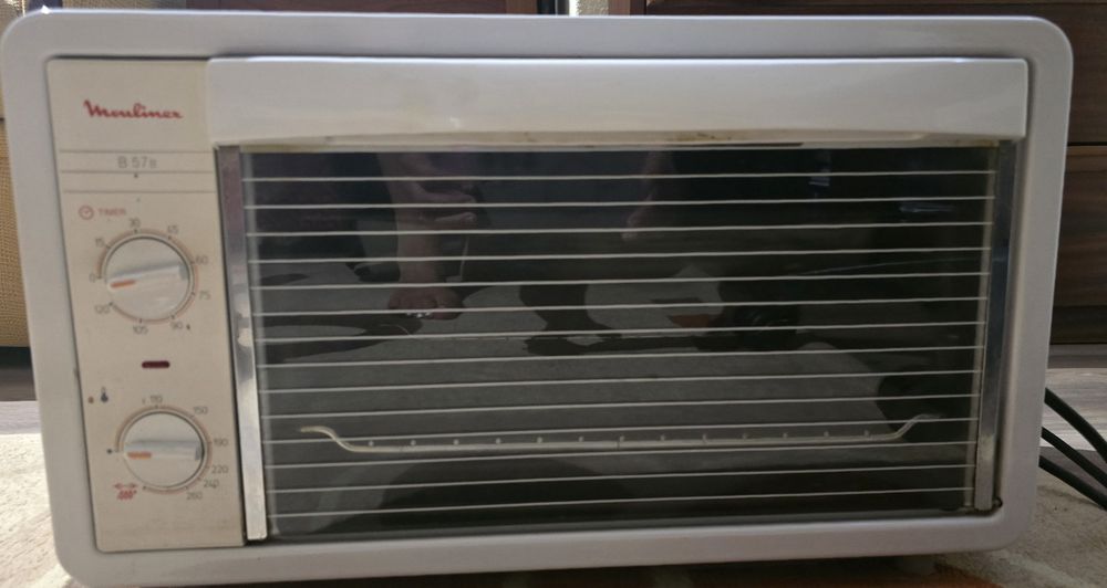 Forno eléctrico moulinex b57b com pouco uso