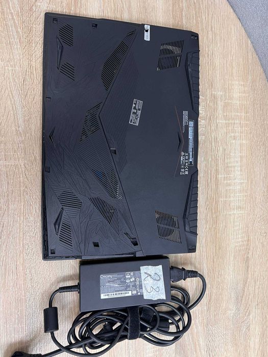 Ігровий Ноутбук MSI Leopard GL75- RTX 2070 8gb / 17"144Hz i7-10750H/ 16gb RAM /512GB SSD