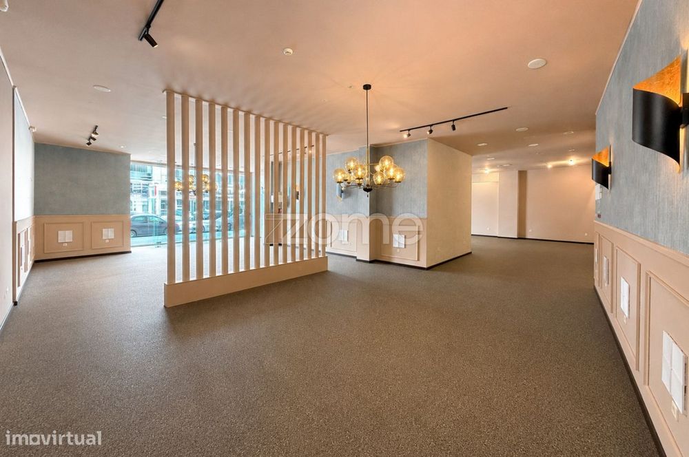 Loja comercial para arrendamento em Vila do Conde-Porto