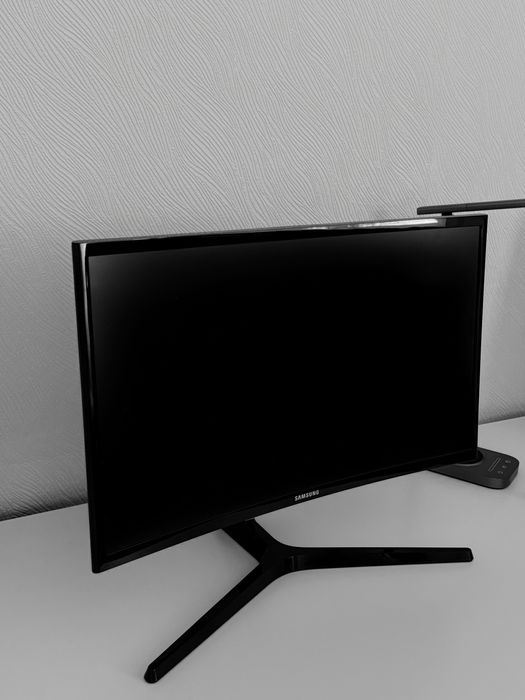 Игровой монитор Samsung 24″ Curved / 144Hz / 1ms