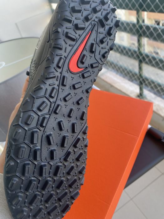Chuteiras turf Nike phantom