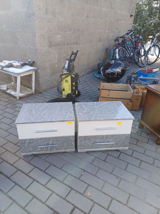 Komplet szafek nocnych