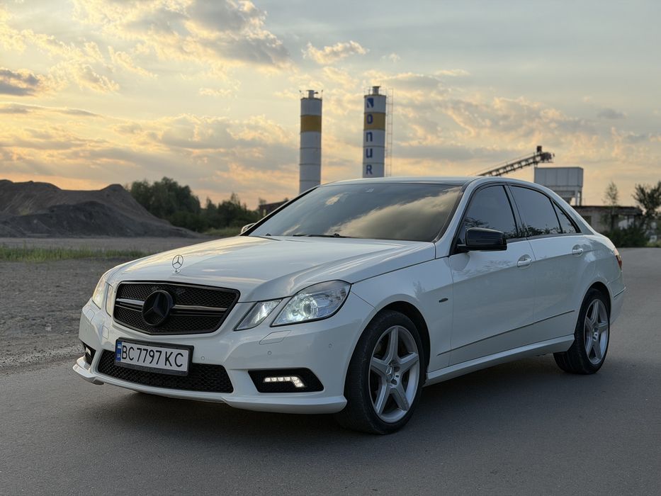 Mercedes-Benz W212 E-Class