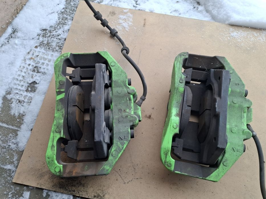 Zaciski przód BMW M5 M6 E60