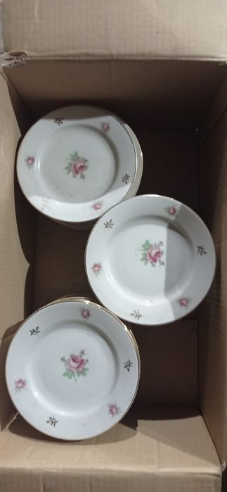 Продам тарелки в хорошем состоянии