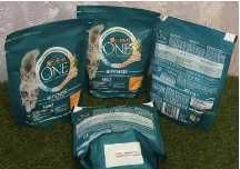 Корм для взрослых кошек PURINA ONE