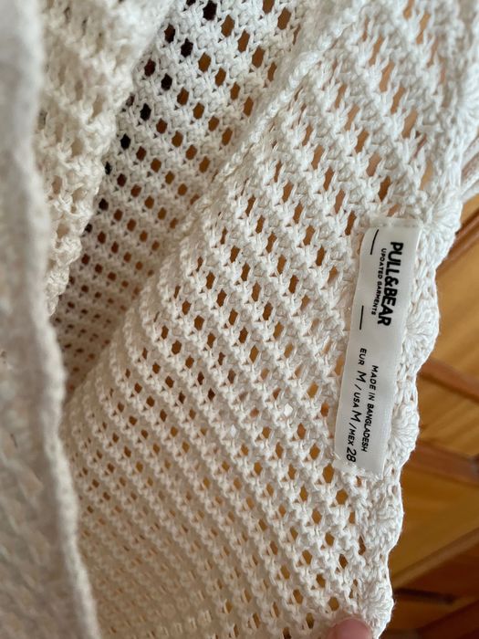 Vestido croché branco da Pull and bear