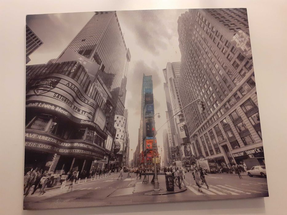 Quadros cinza/preto/vermelho